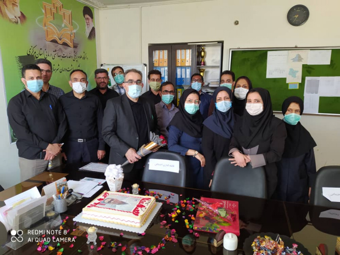 تقدیر و تشکر پرسنل شبکه بهداشت و درمان شهرستان فراهان ازریاست محترم شبکه ،جناب اقای دکتر حجتی، به مناسبت روز پزشک