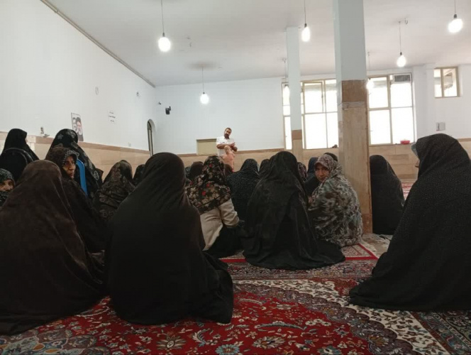 برگزاری جلسه آموزشی احیا و کمک های اولیه ویژه داوطلبین و سفیران سلامت روستای آمره