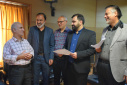 تقدیر از کارکنان مشاغل کارگری  حوزه بهداشت و درمان محلات به مناسبت روز جهانی کارگر