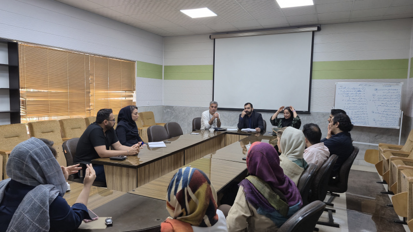 برگزاری جلسه هم اندیشی با پزشکان متخصص بیمارستان امام محلات