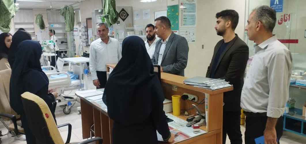 بازدید ریاست دانشگاه علوم پزشکی اراک از حوزه سلامت شهرستان آشتیان