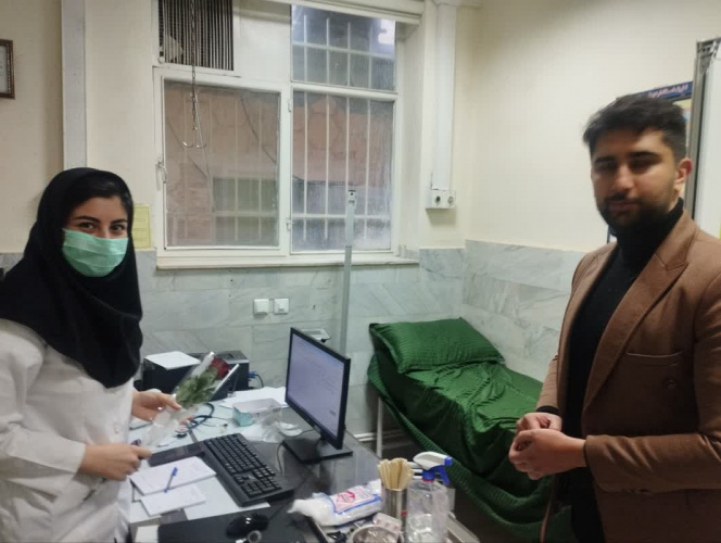 تبریک سرپرست شبکه بهداشت و درمان و شهرستان آشتیان به مناسبت میلاد با سعادت حضرت زهرا (س)به پرسنل بیمارستان