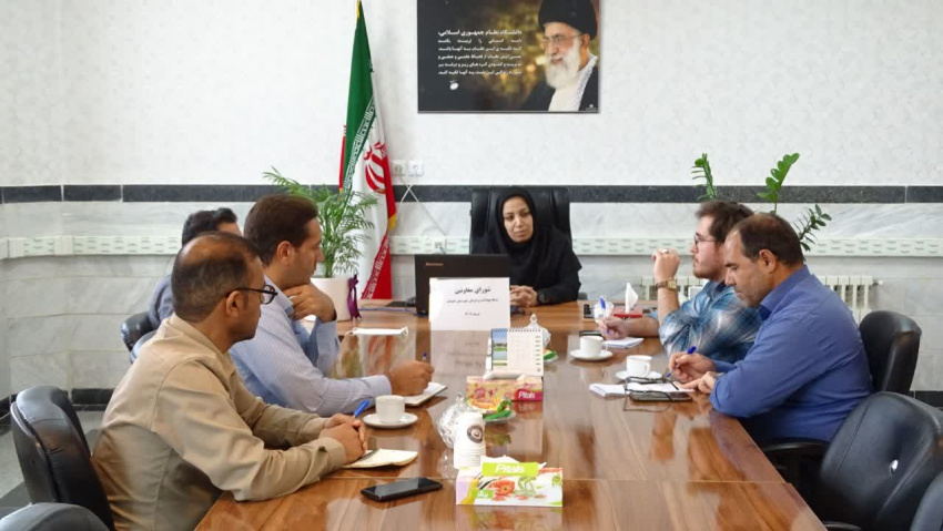 جلسه شورای معاونین شبکه بهداشت و درمان شهرستان خنداب برگزار شد