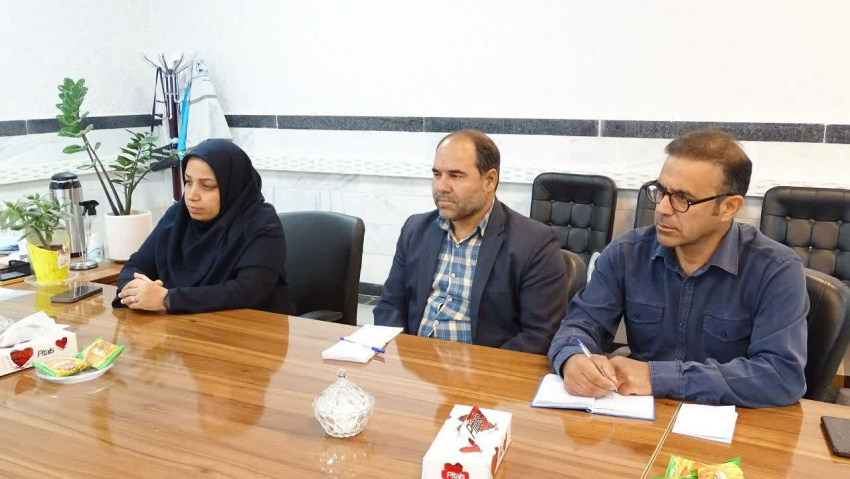 نشست مدیر عامل مجمع خیرین اورژانس استان با سرپرست شبکه بهداشت و درمان شهرستان خنداب