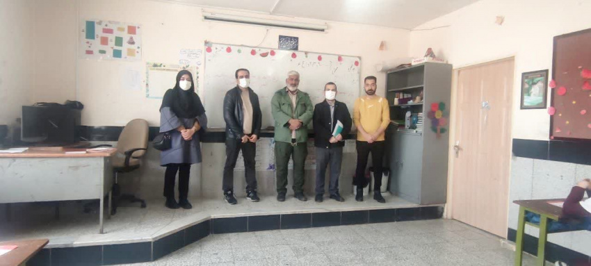 بازدید مشترک کارشناسان شبکه بهداشت و درمان از مدارس شهرستان خنداب با محوریت پیشگیری از آنفلوآنزا