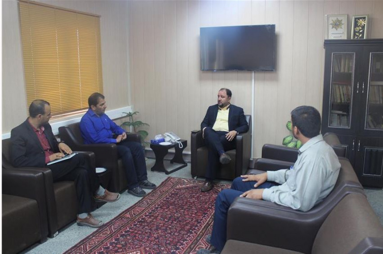دیدار مدیر شبکه بهداشت و درمان بمناسبت هفته دولت با فرماندار شهرستان