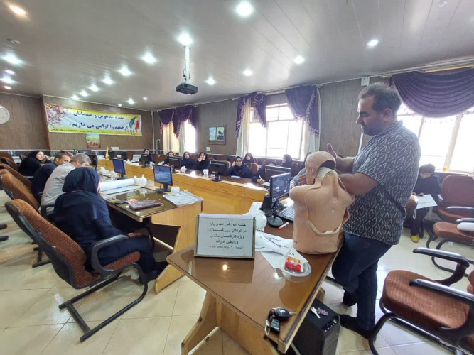 برگزاری جلسه آموزشی احیای کودکان و بزرگسالان