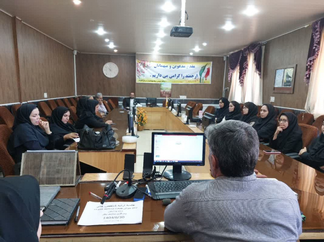 برگزاری جلسه فصلی پزشکان خانواده شهرستان کمیجان