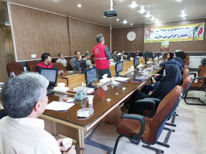 برگزاری کارگاه آمادگی در برابر مخاطرات و شرایط اضطرار در شهرستان کمیجان