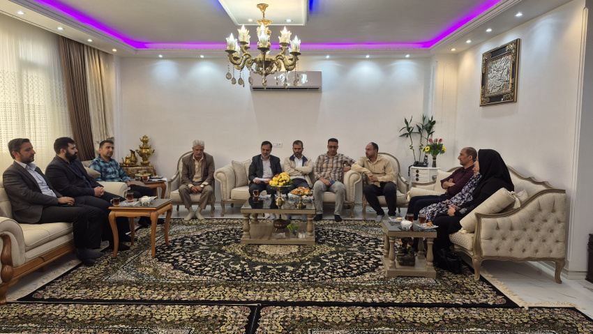 دیدار با خانواده شهید مدافع سلامت عباس رجبی