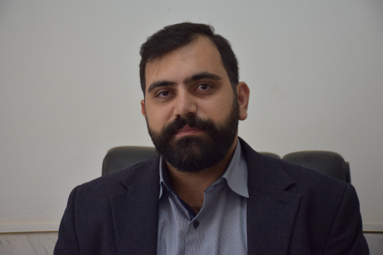 غربالگری سلامت ۲۲۴۰ دانـــش آموزان محلاتــی
