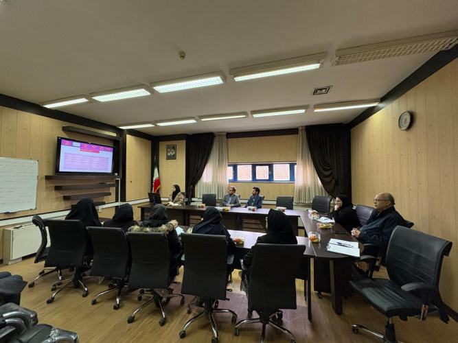 جلسۀ دفاع از پروپوزال خانم فاطمه عیدی دانشجوی کارشناسی ارشد پرستاری داخلی جراحی