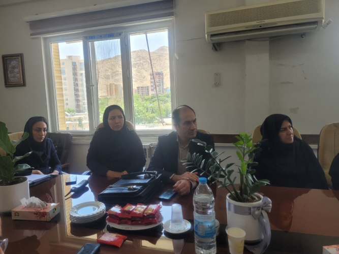 نشست هم اندیشی معاون درمان و رئیس اداره پرستاری با مدیران پرستاری