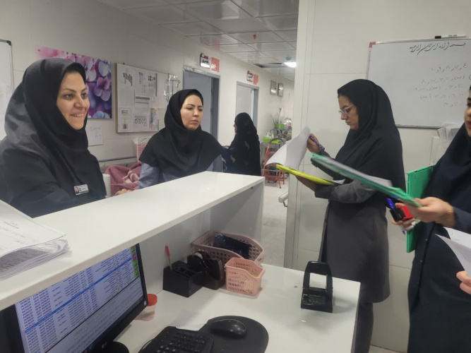 بازدید کارشناسان اداره پرستاری دانشگاه از مرکز آموزشی و درمانی سینا رضایی آشتیانی