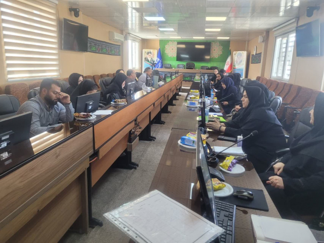 نشست رئیس اداره پرستاری با مدیران خدمات پرستاری تمامی مراکز