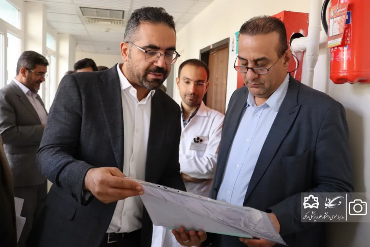 بازدید رئیس دانشگاه علوم پزشکی اراک از بخش های دانشکده دندانپزشکی