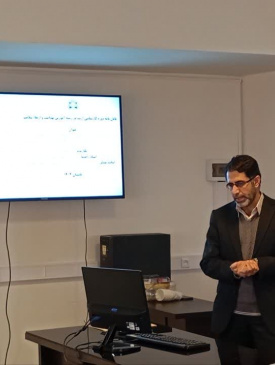 جلسه دفاع دانشجوی ارشد آموزش بهداشت و ارتقاء سلامت