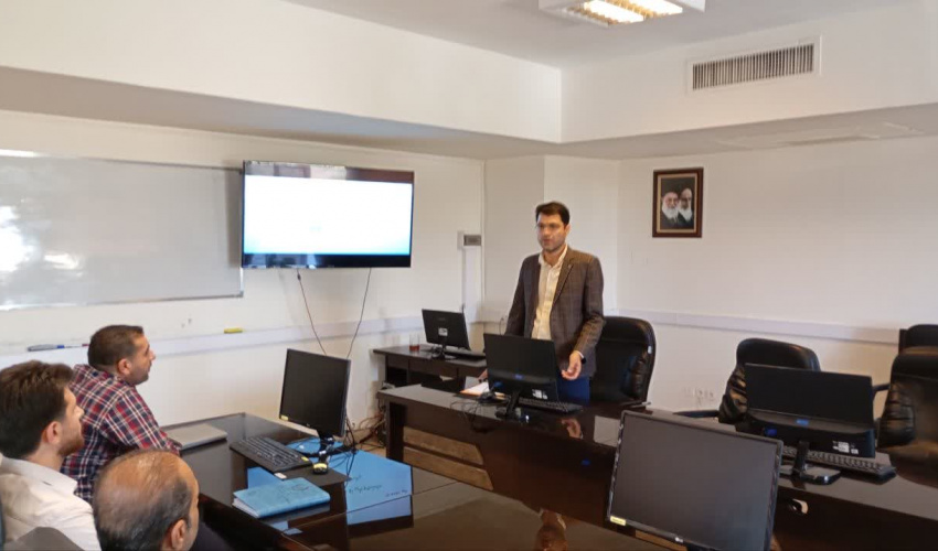 نشست توجیهی دانشجویان نوورود کارشناسی ارشد رشته مدیریت HSE با حضور دکتر غریبی، مسئول این گروه آموزشی برگزار شد.