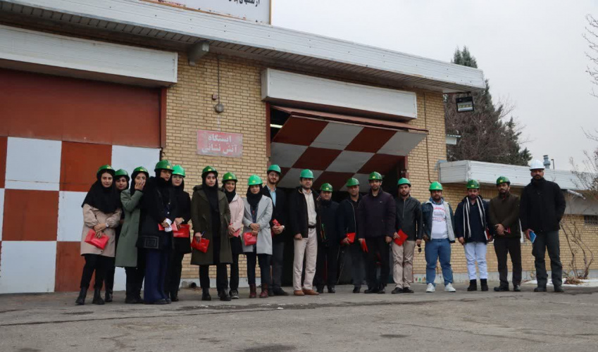 بازدید علمی دانشجویان مهندسی بهداشت حرفه‌ای و ایمنی کار از مراکز صنعتی