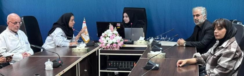 جلسه ژورنال کلاب میان گروهی در مرکز