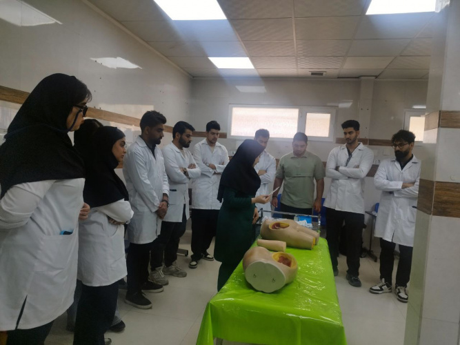 برگزاری جلسه سوم کارگاه عملی «تزریقات» ویژه دانشجویان پزشکی