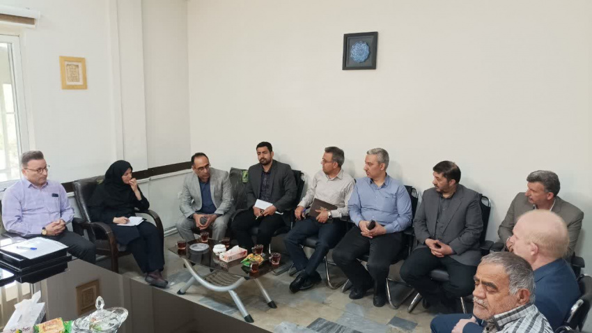 نشست گفت و گو محور با هیئت امنای حسینیه حضرت علی اصغر (ع)