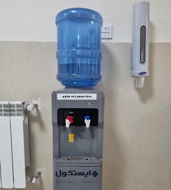 اقدام خداپسندانه همکار بازنشسته شازندی در تأمین آبسردکن برای ساختمان ستاد