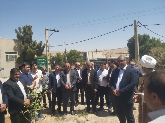 غرس نهال یادبود خیر نیک‌اندیش زنده یادحاج هاشم سلیمی آشتیانی