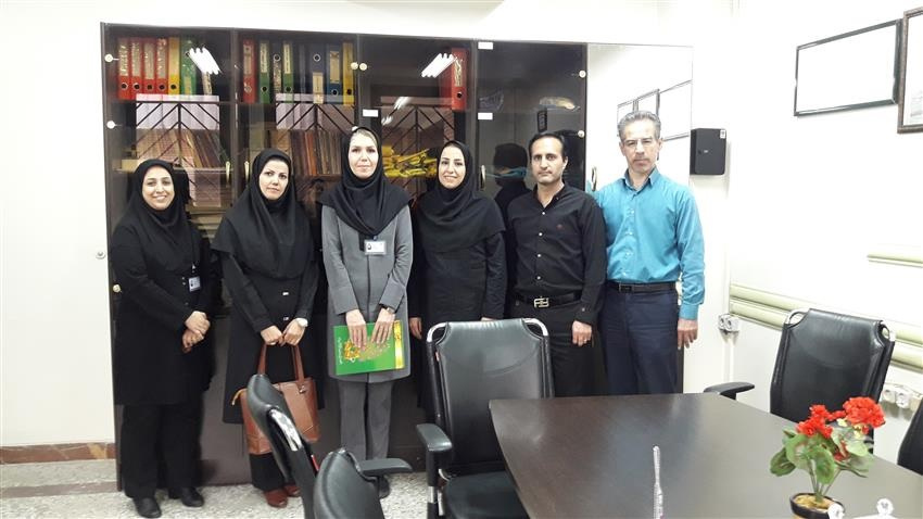 بازدید از بیمارستان خصوصی قدس و تامین اجتماعی امام خمینی اراک وتقدیر و تشکر از همکاران به مناسبت روز آمار