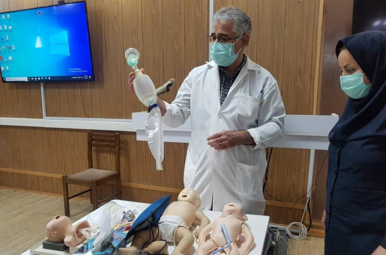 برگزاری کلاس تخصصی احیاء نوزاد در بیمارستان طالقانی