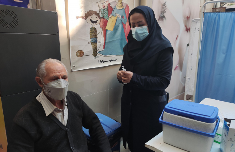 واکسیناسیون کرونا در بیمارستان طالقانی