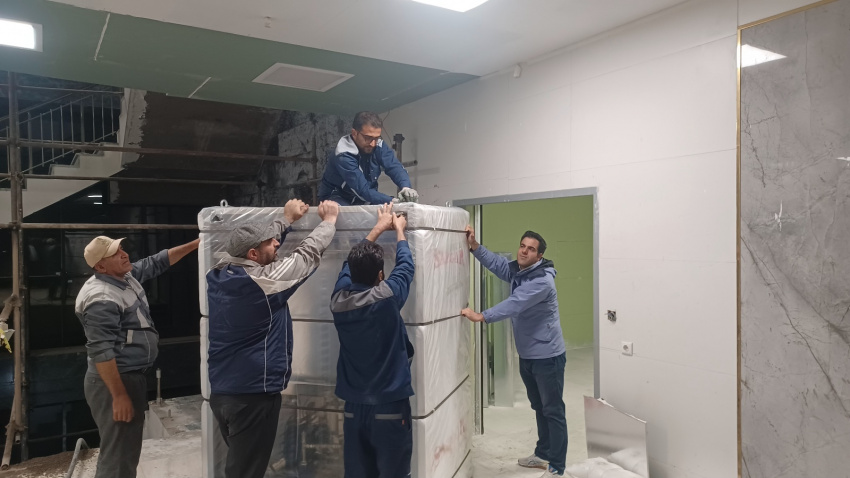 ورود سه دستگاه اتوکلاو به بیمارستان سینا رضایی آشتیانی