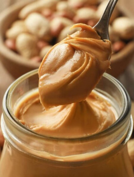 ۱۰ ماده غذایی سالم که مصرف بیش از حد آن آسیب رسان است/ اینفوگرافیک