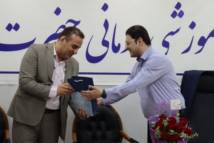 حضور رئیس دانشگاه علوم پزشکی اراک در مراسم گرامیداشت روز پزشک در بیمارستان حضرت ولیعصر(عج)