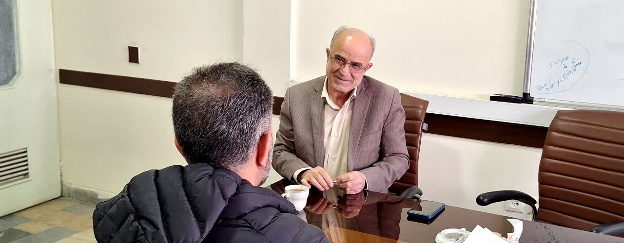 ملاقات مردمی معاون توسعه/  شهروندان مسائل خود را بی واسطه با معاون توسعه دانشگاه علوم پزشکی اراک در میان گذاشتند