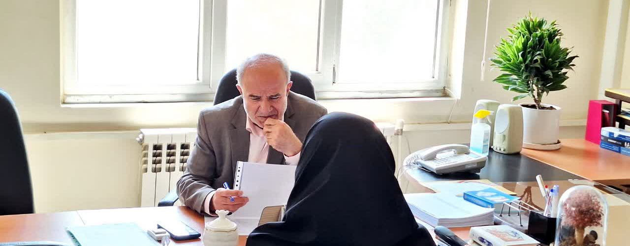 ملاقات مردمی دکتر حسین بختیاری، ظهر امروز دوشنبه‌ ۲۶ مرداد ماه‌ در دفتر معاونت توسعه برگزار شد.