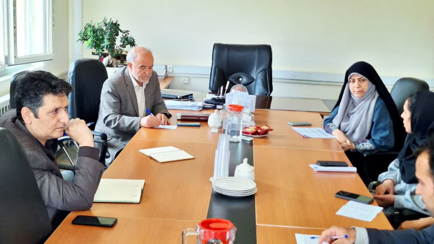 نشست هم اندیشی معاون توسعه دانشگاه با رئیس و مسئولین بیمارستان خوانساری