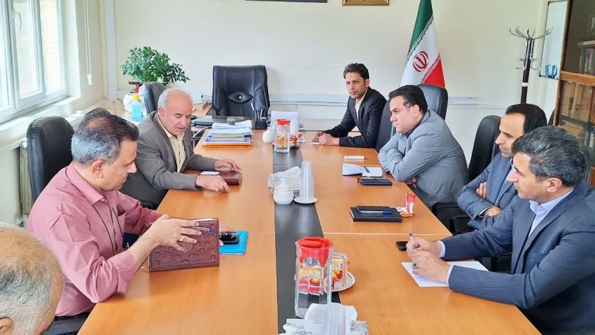 جلسه بررسی چگونگی ارتقا تأمین غذای بیمارستان های تابعه و استفاده بهینه از امکانات موجود