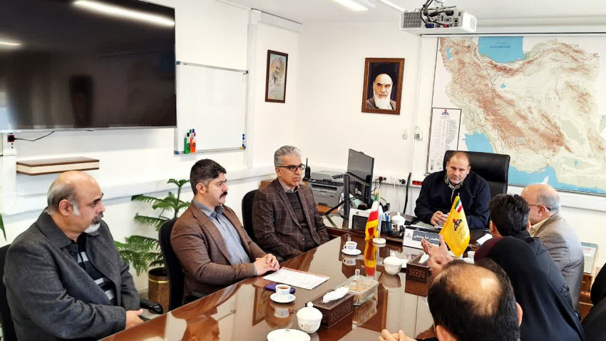 نشست صمیمی معاون توسعه مدیریت و منابع دانشگاه با مدیر عامل شرکت گاز استان