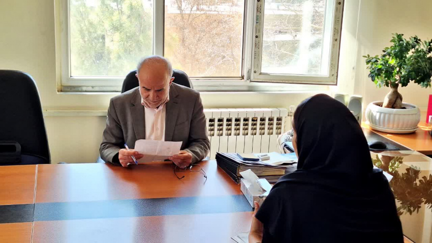 ملاقات مردمی معاون توسعه/  شهروندان مسائل خود را بی واسطه با معاون توسعه دانشگاه علوم پزشکی اراک در میان گذاشتند
