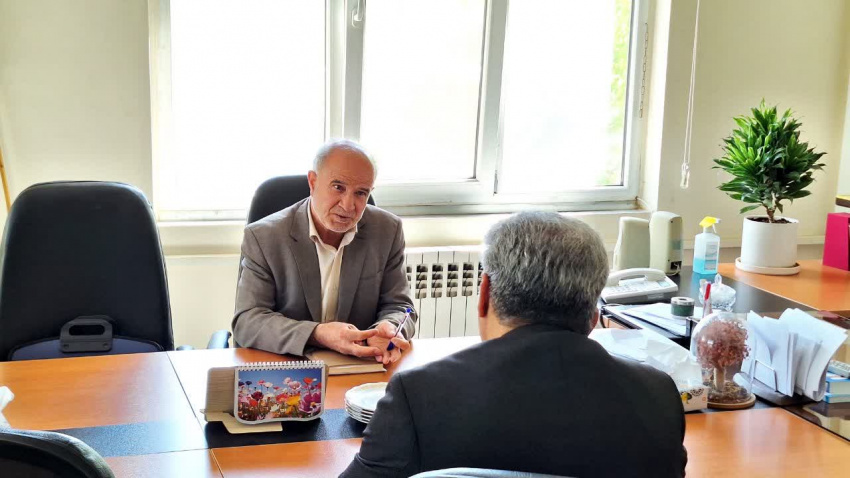 ملاقات مردمی معاون توسعه/  شهروندان مسائل خود را بی واسطه با معاون توسعه دانشگاه علوم پزشکی اراک در میان گذاشتند