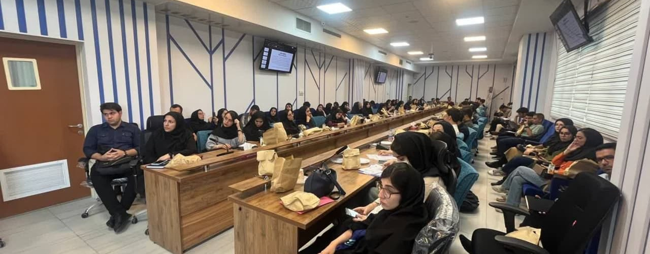 برگزاری دومین روز از مدرسه بهاره پژوهش در آموزش با محوریت “سرنخ‌های کلیدی در پروپوزال‌نویسی” در دانشگاه علوم پزشکی اراک