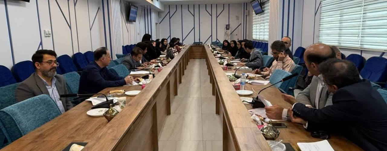 برگزاری اولین جلسه برنامه عملیاتی مشترک معاونت آموزشی دانشگاه‌ها در سال ۱۴۰۴ با حضور مدیران و کارشناسان واحدهای تابعه معاونت آموزشی