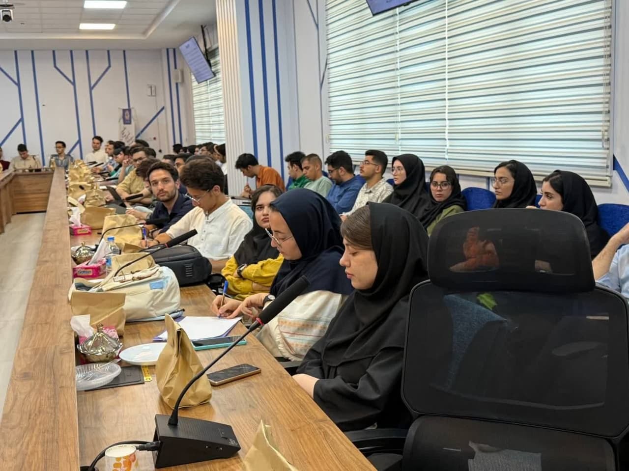 برگزاری دومین روز از مدرسه بهاره پژوهش در آموزش با محوریت “سرنخ‌های کلیدی در پروپوزال‌نویسی” در دانشگاه علوم پزشکی اراک