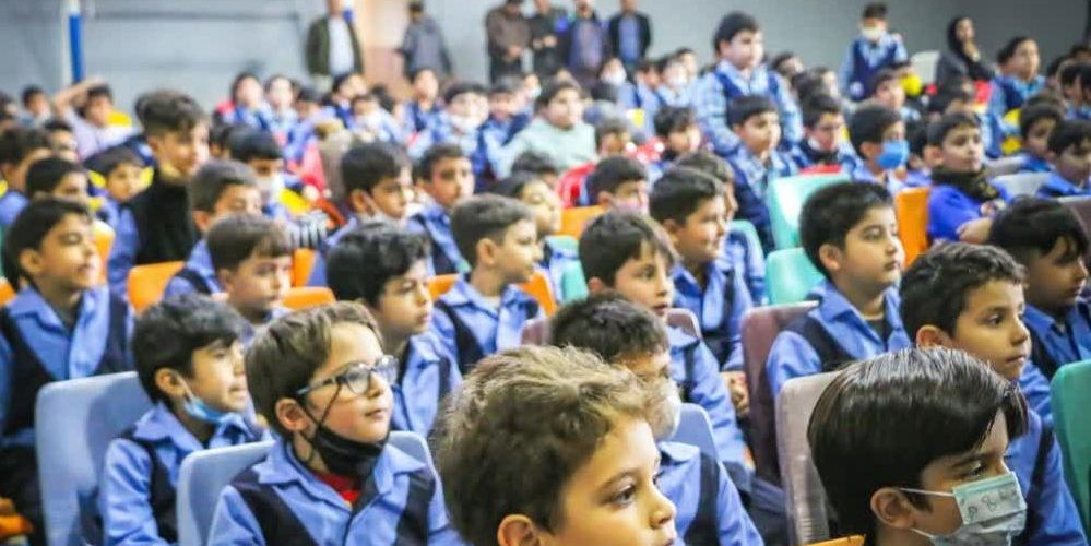 توزیع شیر در مدارس استان مرکزی + فیلم