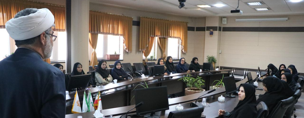 حضرت زهرا (  س ) الگوی تمام عیار  برای زنان است