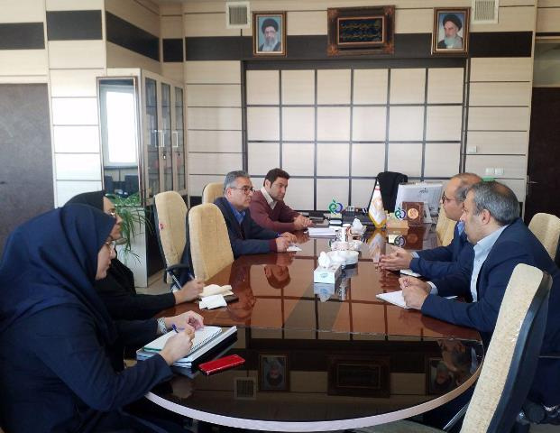 نشست معاون غذا و دارو دانشگاه علوم پزشکی با مدیران شعب بانک سینا استان مرکزی