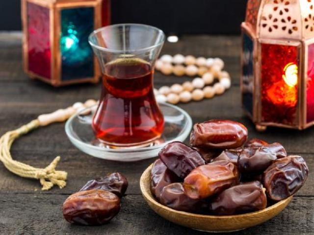 ۱۱ فایده‌ی مصرف خرما در ماه رمضان