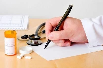 پزشکان در کیفیت نوشتاری نسخ توجه کنند