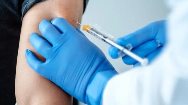 قرارداد خرید ۲ میلیون واکسن کرونا از روس‌ها